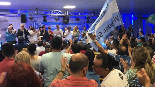 Unidos. Los trabajadores se reunieron en San Lorenzo y apoyaron la fórmula de Alberto Fernández.&nbsp;