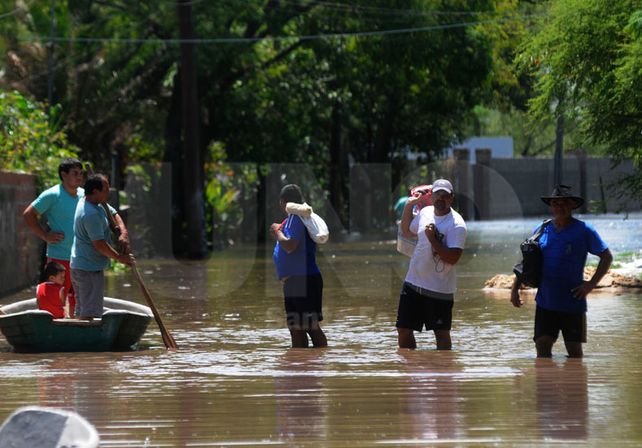 Pese a la bajante del río, piden a evacuados que se queden en los refugios hasta fines de marzo