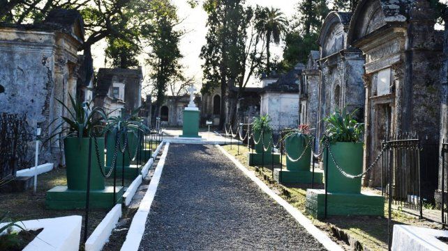 Concordia inauguró el museo a cielo abierto del Cementerio de los Fundadores