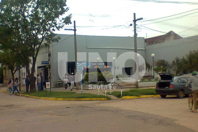 Cayó un policía por el robo al banco Credicoop de Santa Clara de Saguier