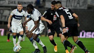 La derrota de Gimnasia en cancha de Deportivo Riestra se sumó a la que había sufrido contra Unión.