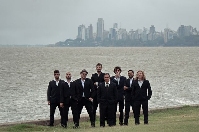 Una banda de gala. La Rosario Smowing presenta en Europa su 6º disco “Ahora cuando pase todo esto”.&nbsp;