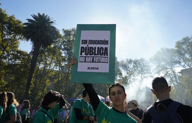 Los docentes universitarios continúan con su plan de lucha