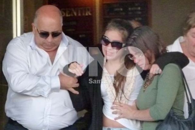 Conmoción y muestras de dolor en el entierro del policía asesinado