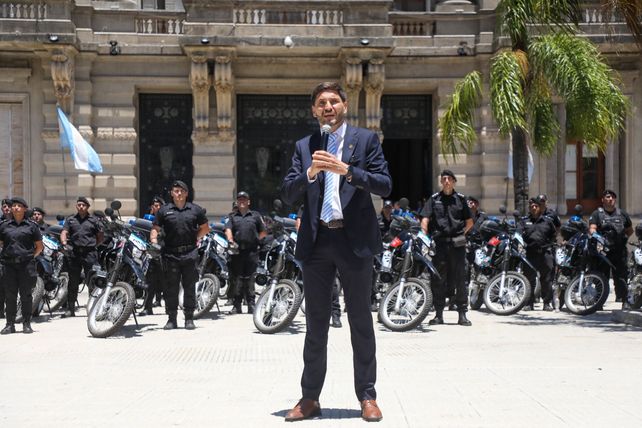 El gobernador de Santa Fe Maximiliano Pullaro dice que 150 homicidios por año es una cifra estable. El 2025 cerrará cerca de los 120