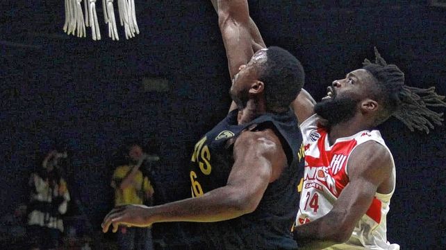 Unión prescindió este lunes de los servicios de su extranjero Jervon Pressley por bajo rendimiento.