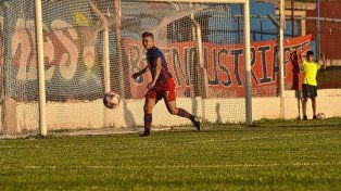 Iván Maggi anotó 7 goles en Güemes.