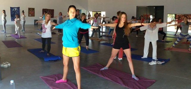 El encuentro en el Puerto demostró el crecimiento del Yoga en Paraná