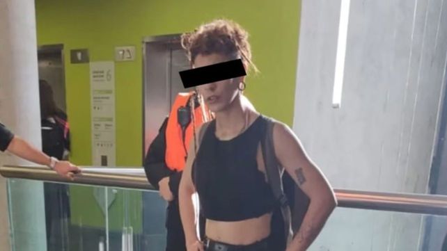 Conmoción en Aeroparque: una mujer ingresó a una zona restringida y llegó hasta la torre de control