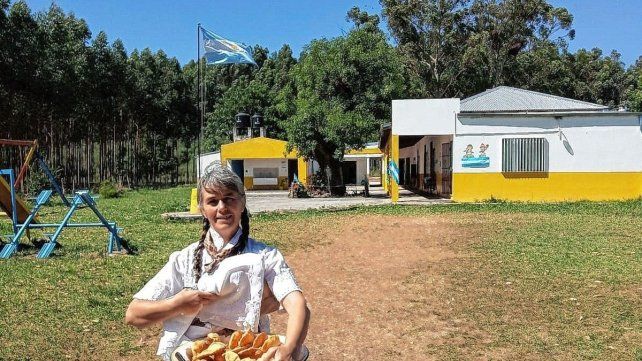 Anni sueña que el lugar donde estudió