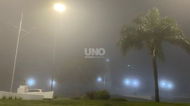 Niebla en la ciudad de Santa Fe