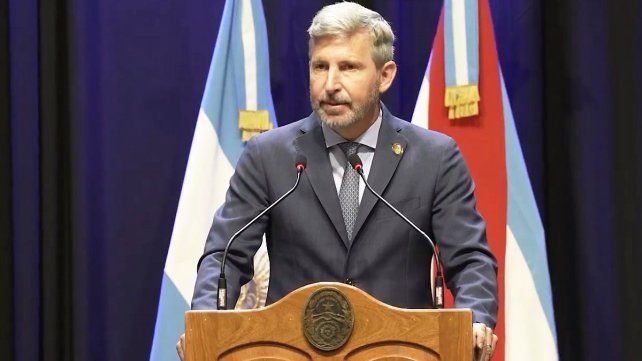 Frigerio asume la presidencia de la Región Centro en una cumbre con Pullaro y Llaryora en Córdoba.