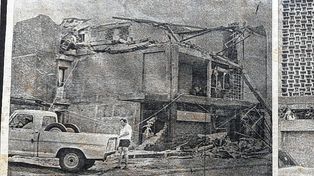El recuerdo del Hotel California con un auto incrustado en el primer piso