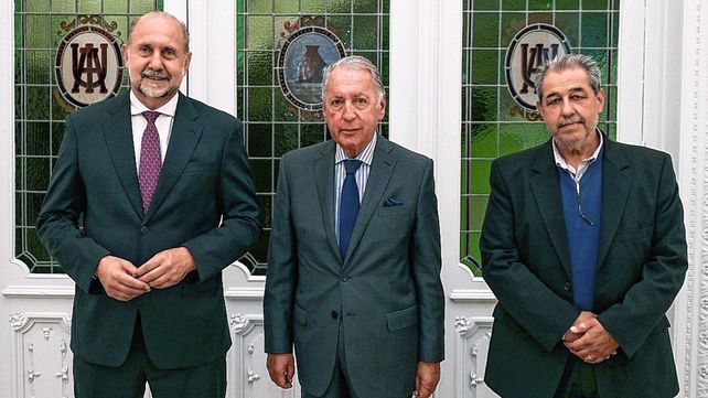 Perotti volvió a pedir por la redistribución de subsidios en transporte, luz, agua y gas