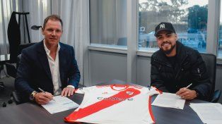 Paulo Díaz firmó su nuevo contrato con River.