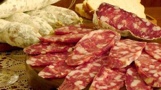 “Hoy se trabaja todo el año, tal vez hace 15 años atrás el salame se hacía en el invierno únicamente, dijo Passarello.