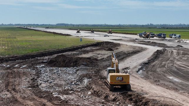 Aeropuerto de Rosario avanza en su nueva pista