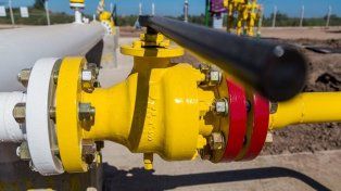Complaints about gas rates in Santa Fe: Nation will investigate the prices paid by some 400 Santa Fe industries