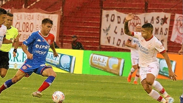 Kevin Zenón fue reemplazado ante Newells por lesión