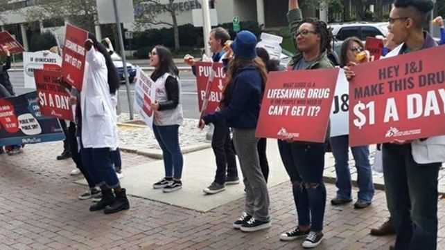 Médicos sin fronteras. J&J no desarrolló solo este medicamento.