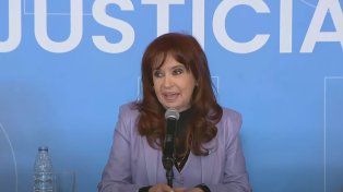 A la espera del fallo, Cristina se reunió con senadores del PJ