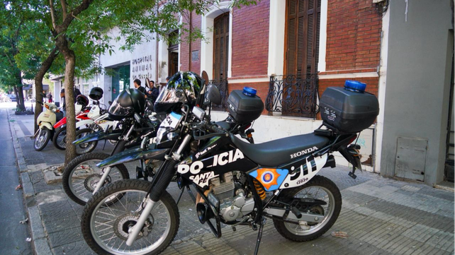 La sede del sindicato de portuarios con vigilancia policial tras el hallazgo de las balas
