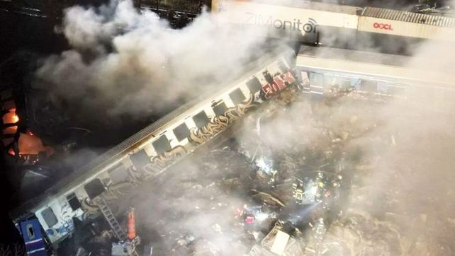 Más de 200 muertos en un choque entre trenes en India