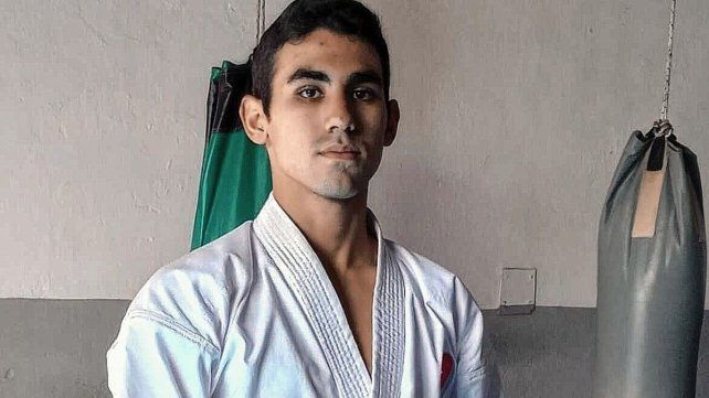 Satisfecho. El joven karateca Tadeo Regner Cunha realizó una gran performance en el país asiático y se trajo excelentes resultados.