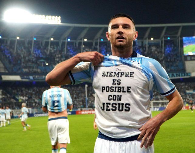 Maravilla Martínez la figura de Racing.