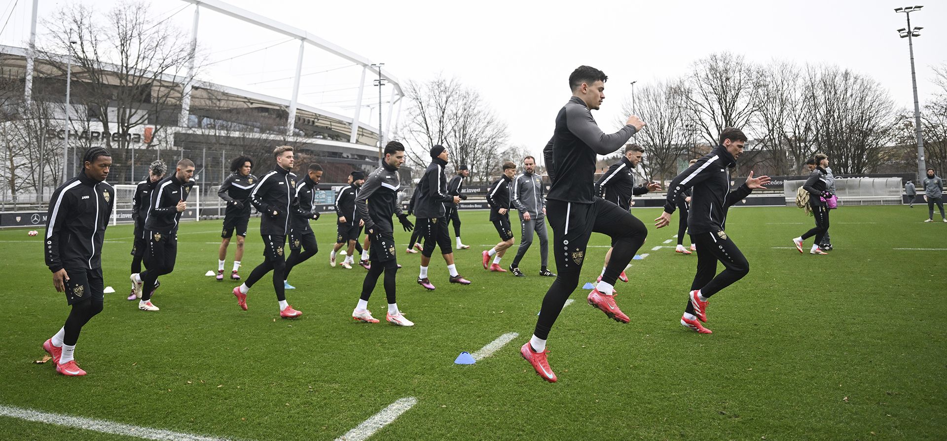 Ultimo entrenamiento del VfB Stuttgart, en Stuttgart, Alemania, antes del partido de la Liga de Campeones ante el Paris Saint-Germain, martes 28 de enero de 2025. (Marijan Murat/dpa vía AP) Ultimo entrenamiento del VfB Stuttgart, en Stuttgart, Alemania, antes del partido de la Liga de Campeones ante el Paris Saint-Germain, martes 28 de enero de 2025. (Marijan Murat/dpa vía AP)