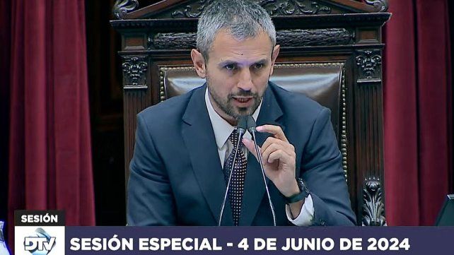 Inició la sesión especial para cambiar el Sistema Integrado de Jubilaciones y Pensiones con nueva fórmula de movilidad jubilatoria. A las 14 otra para tratar el Fonid