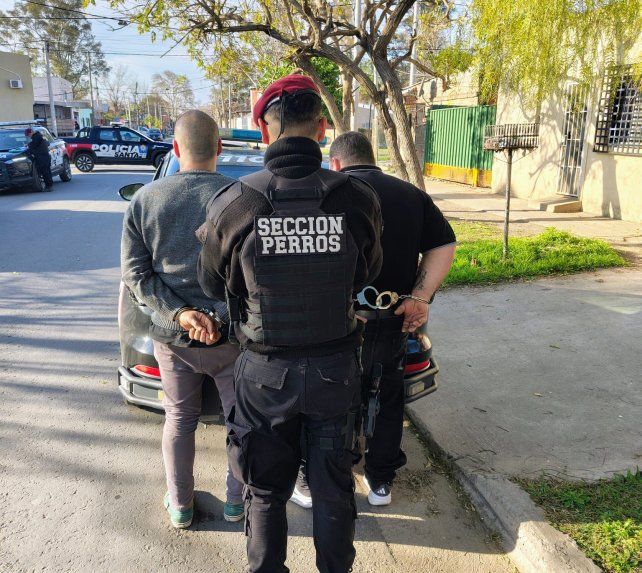 Los sospechosos fueron identificados después de las 15 en Virasoro y Valparaíso..