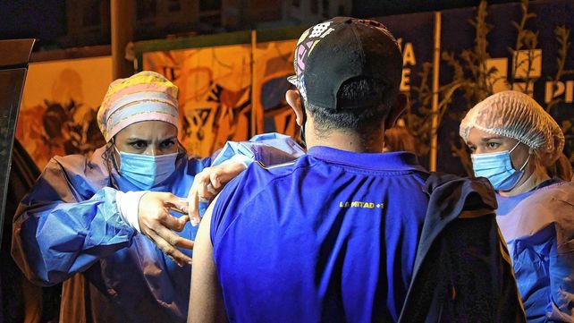 Vacunación a gente en situación de calle en la ciudad de Santa Fe