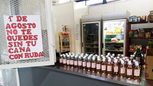 Caña con ruda: la tradición de cada 1 de agosto