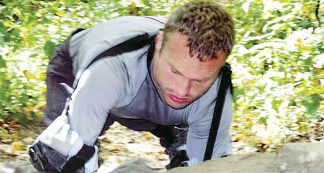 Un muchacho sin pies ni manos tratar&aacute; de escalar el Kilimanjaro
