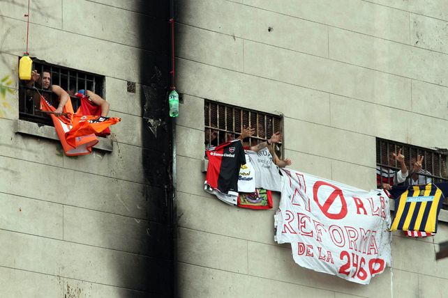Cárcel de devoto. Las personas condenadas desde ayer por delitos graves perderán las salidas anticipadas.