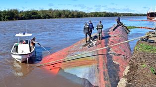 El buque se encuentra hundido frente al muelle 7 del Puerto de Concepción del Uruguay