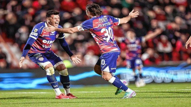 Estigarribia y su felicidad por volver a marcar con Unión: El trabajo siempre paga