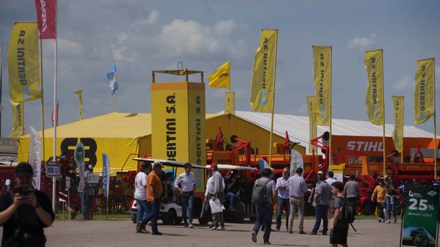 La agricultura digital orienta la oferta de semillas y maquinaria agrícola