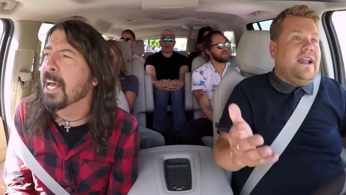 Los Foo Fighters cantaron sus éxitos en el Carpool Karaoke de James Corden
