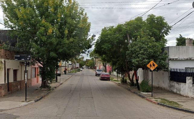 La mujer y su hijo fueron baleados en el cruce de Cavour y Ottone