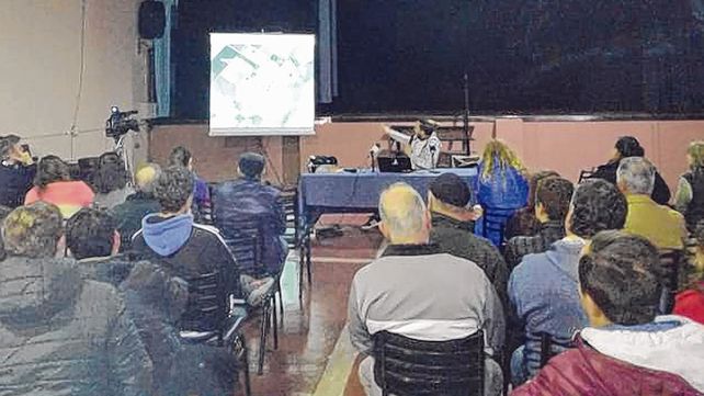 Exposición. Los resultados fueron dados en la Sala de la Cultura de Chabás por Santiago Vittori.
