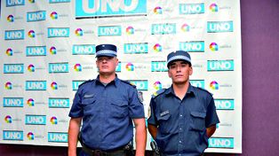 Los policías que fueron parteros en plena ruta
