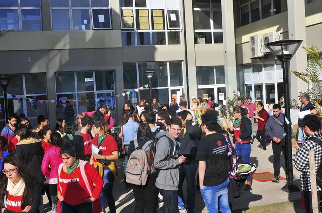 Levantan la toma de la Facultad de Trabajo Social