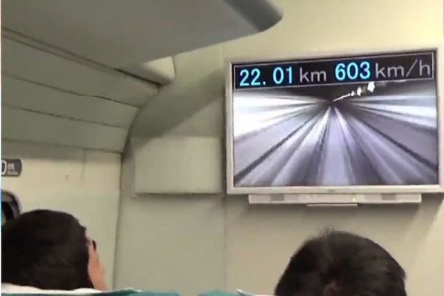 Tren japonés bate récord mundial al superar los 600 km/h