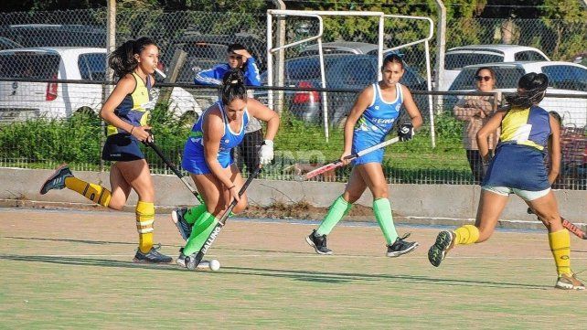 Banco derrotó a El Quillá y sigue siendo el líder del torneo Dos Orillas. Banco derrotó a El Quillá y sigue siendo el líder del torneo Dos Orillas.