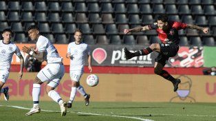 Por el regreso. Franco Escobar aspira a volver en la visita de Newell’s a Arsenal.