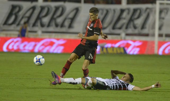 La defensa de Amoroso: Erré un gol y no hay que dramatizar tanto, esto es fútbol