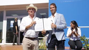 Daniel Costamagna, ministro de Producción, Ciencia y Tecnología de Santa Fe, y David Roggero, presidente de Aapresid, durante el lanzamiento del 30° Congreso Aapresid