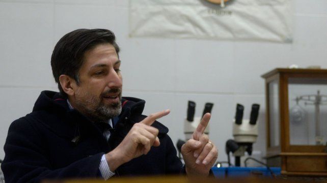 El titular de la cartera educativa impulsa una ley de justicia educativa.